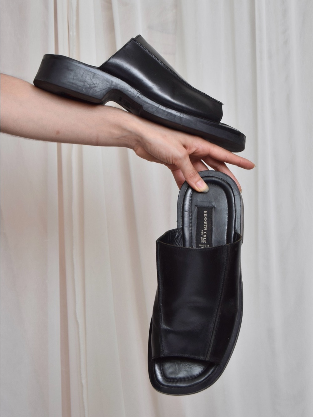 Kenneth Cole Black Leather Slide Sandals
